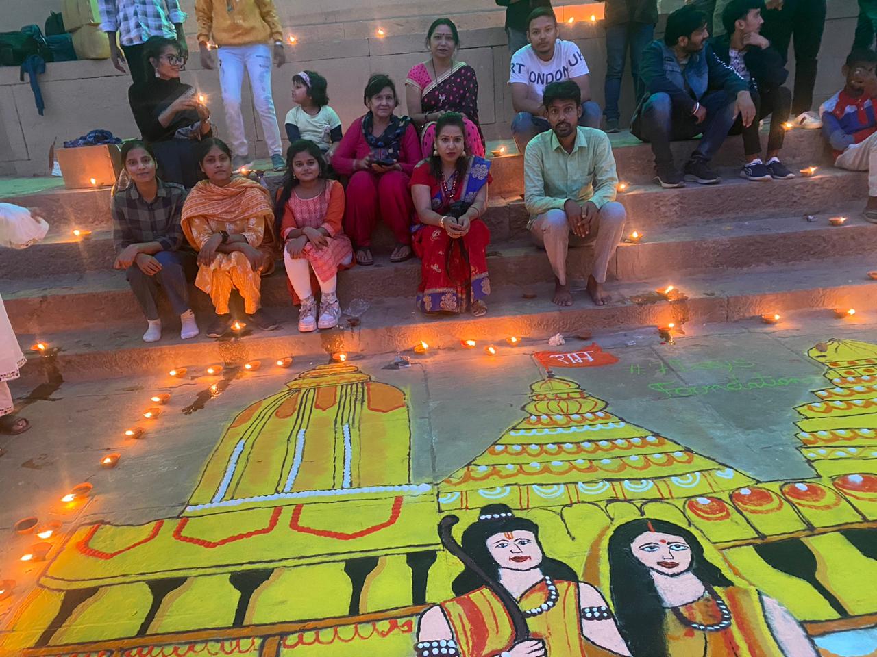सेवन डेज फाउंडेशन द्वारा देव दीपावली को भव्य बनाने के लिए सभी घाटों पर जलाए गए इक्कीस लाख दीए