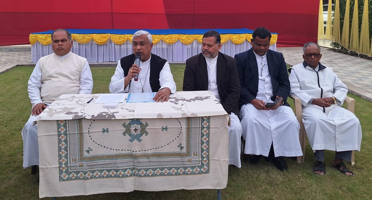 कैथोलिक चर्च कैण्टोनमेण्ट में क्रिसमस मेले को लेकर पत्रकार वार्ता का आयोजन 