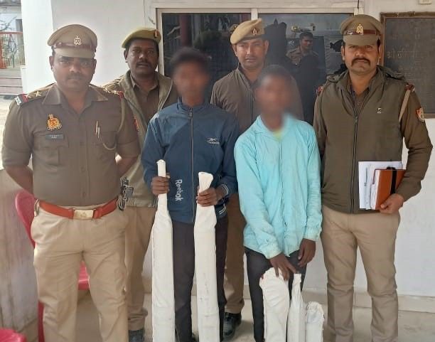 थाना रोहनिया पुलिस टीम द्वारा शातिर चोर गिरफ्तार