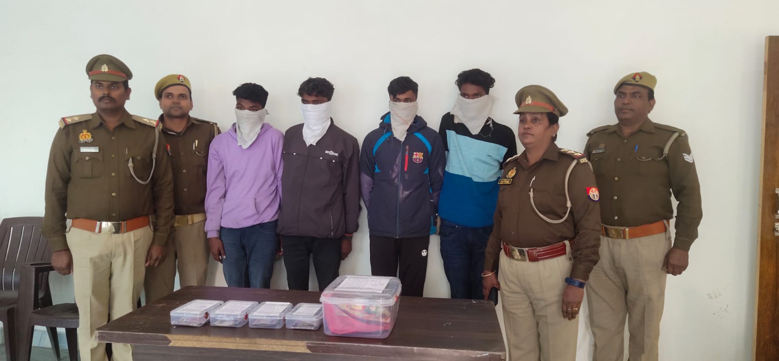 थाना राजातालाब पुलिस टीम नें उचक्कागिरी की घटना का किया सफल अनावरण