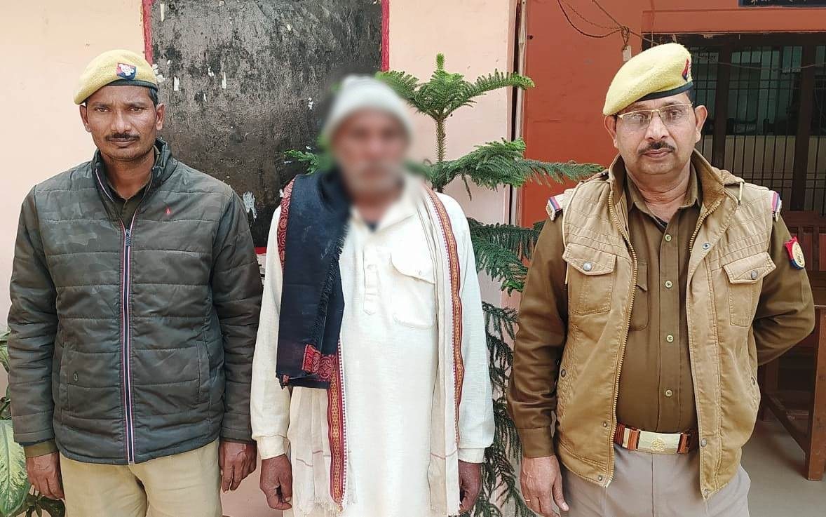 गैंगस्टर एक्ट में वांछित अभियुक्त लल्लन यादव थाना चौबेपुर पुलिस टीम द्वारा गिरफ्तार