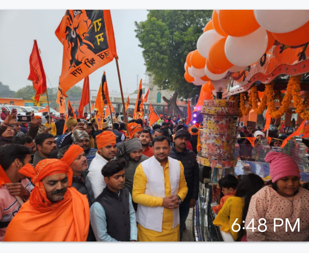 मंगलगीतों व भक्तिमय माहौल में मंदिरों पर आयोजित हुये विविध कार्यक्रम