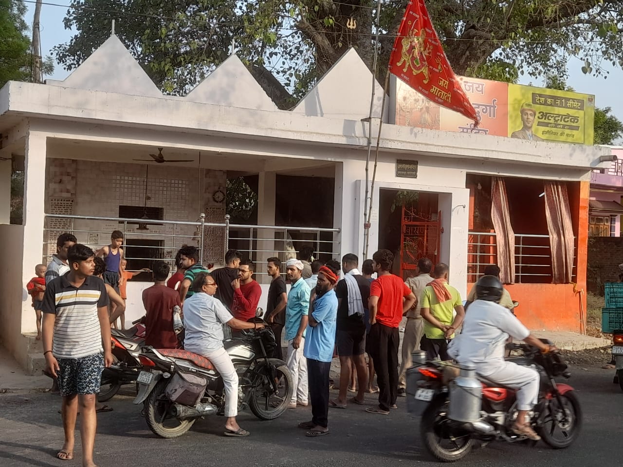 दुर्गा माता मंदिर में आभूषण सहित हजारों की चोरी