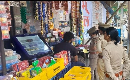 नशा के विरुद्ध चलाया गया अभियान,दुकानदारों को दिया हिदायत