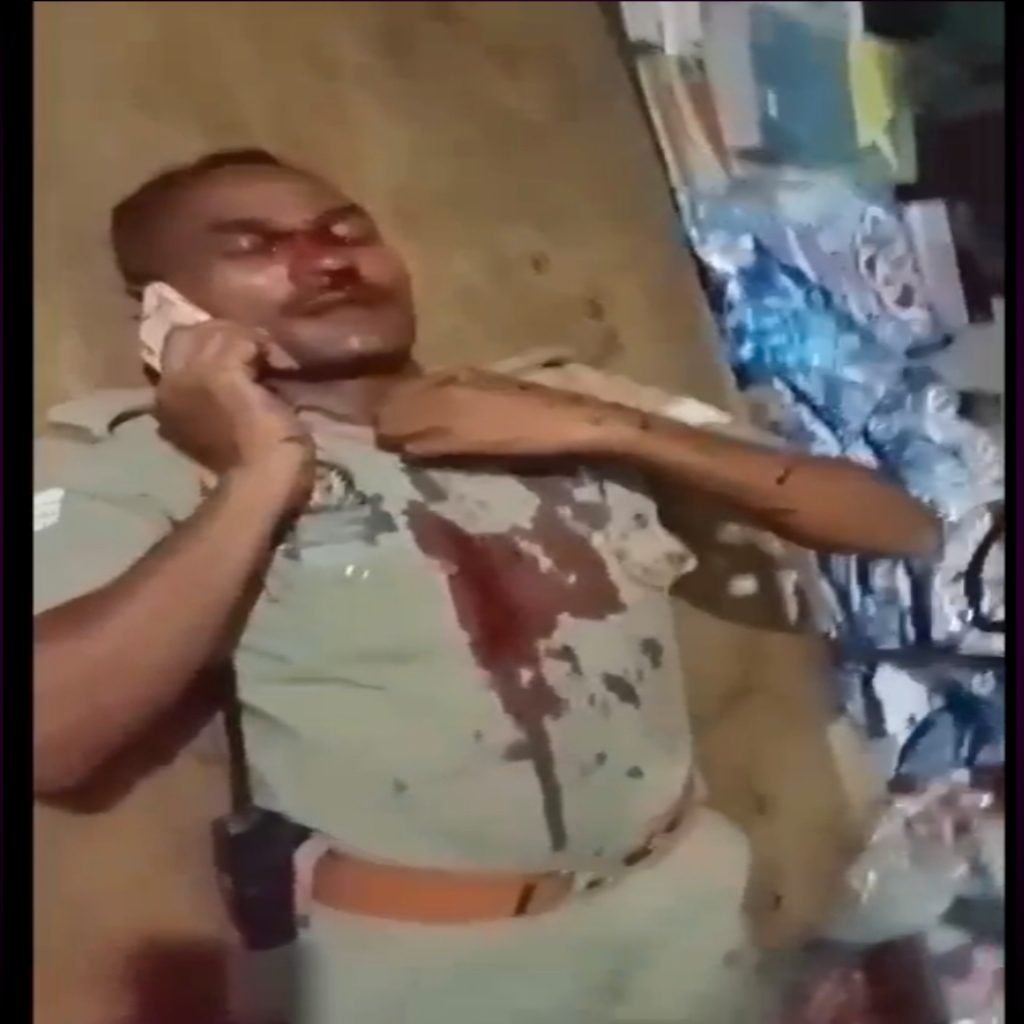 झगड़े की सूचना पर पहुंचे 112 पीआरवी पुलिसकर्मियों से जमकर मारपीट