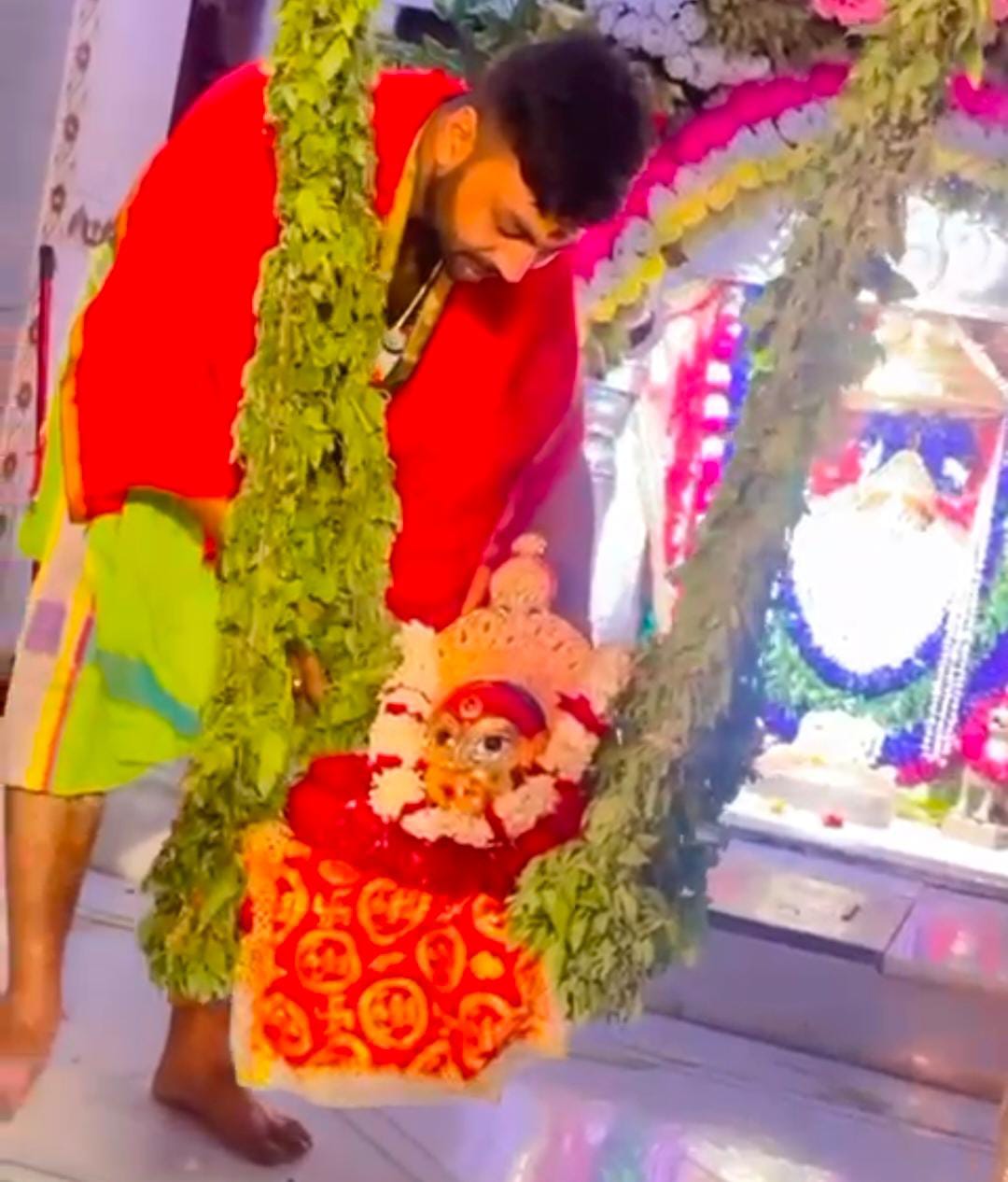 नागपंचमी पर मां कुष्मांडा देवी का हुआ भव्य झूला श्रृंगार
