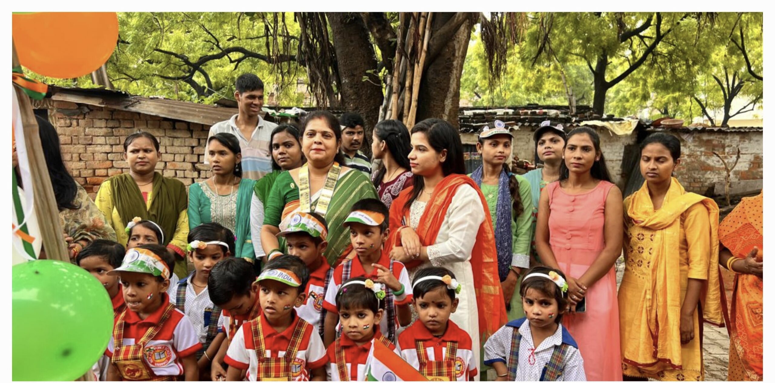 इनरव्हील क्लब आफ वाराणसी साऊथ के सदस्यायों ने गोद लिए स्कूल मे किया झन्डा रोहण, हर्षोल्लास से मनाया 78वां स्वतंत्रता दिवस।