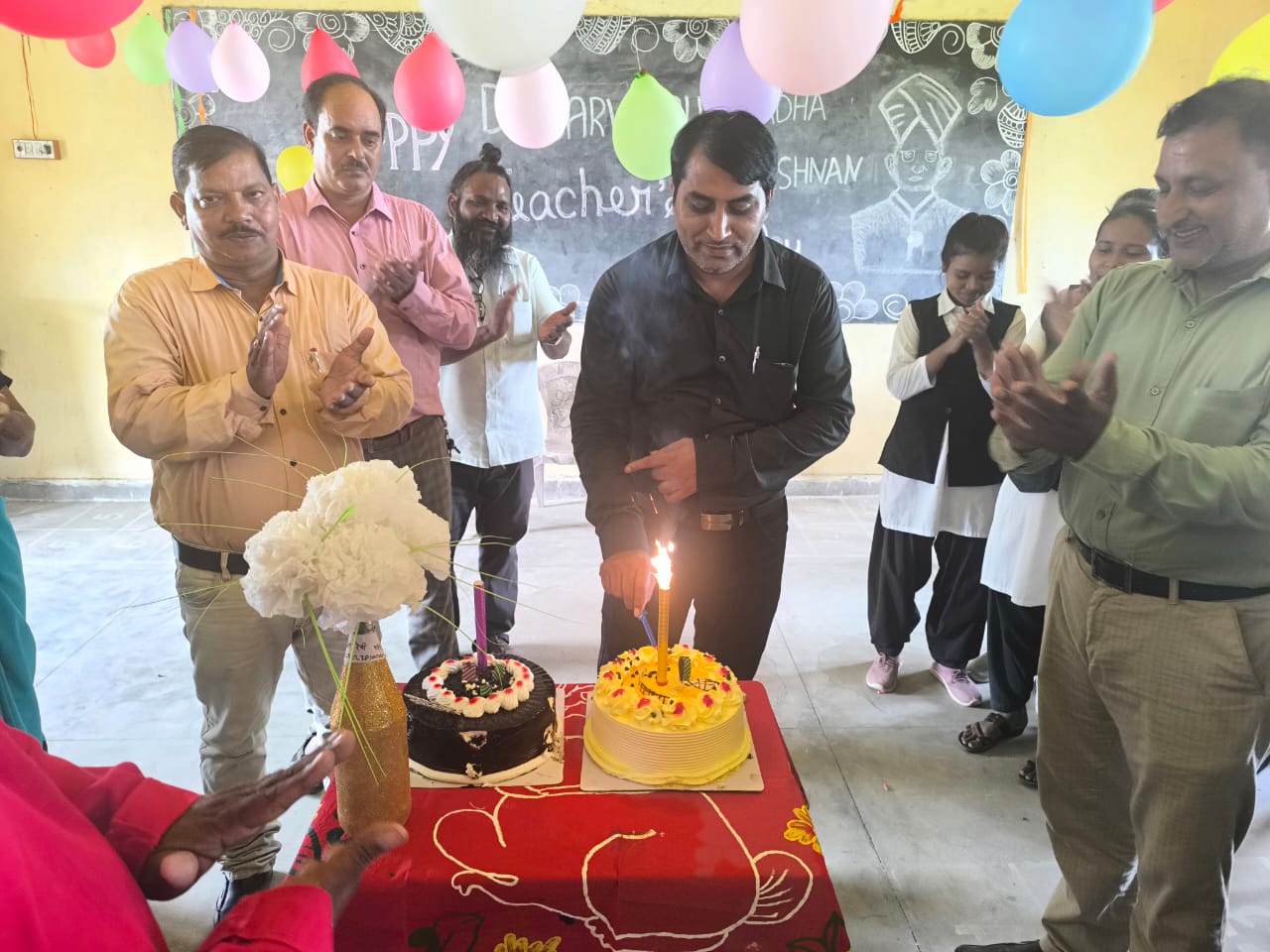जय प्रकाश महाविद्यालय में हर्षोंउल्लास से मनाया गया शिक्षक दिवस