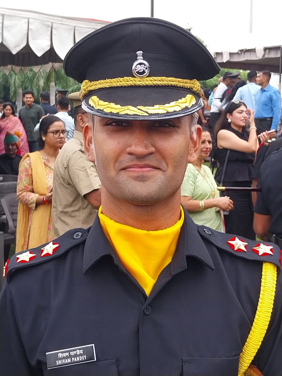 शिवम पाण्डेय भारतीय थल सेना में लेफ्टिनेंट बनें गाँव व परिजनों में खुःशी की लहर