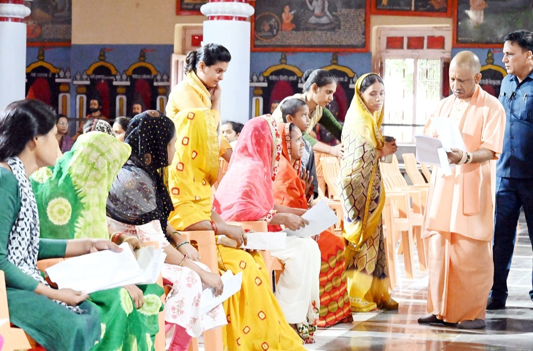 जनता दर्शन कार्यक्रम में बोले योगी आदित्यनाथ