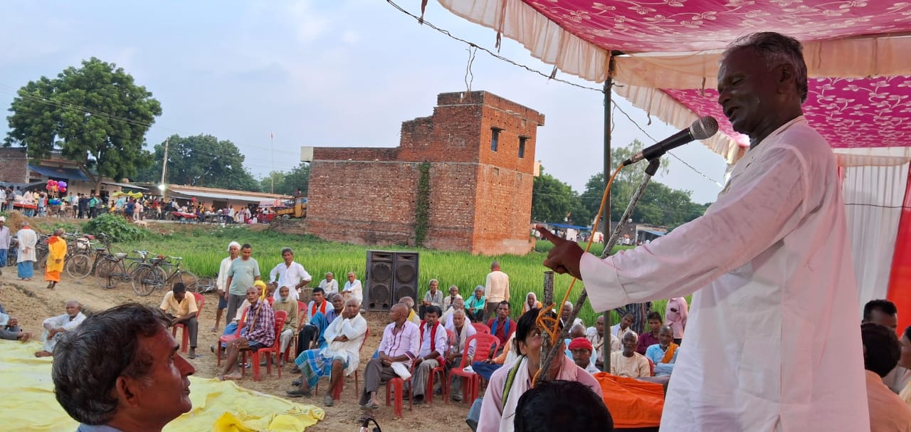 भोला साव की याद मे लगा मेला. मेलार्थियों ने लिया मेले का आनन्द