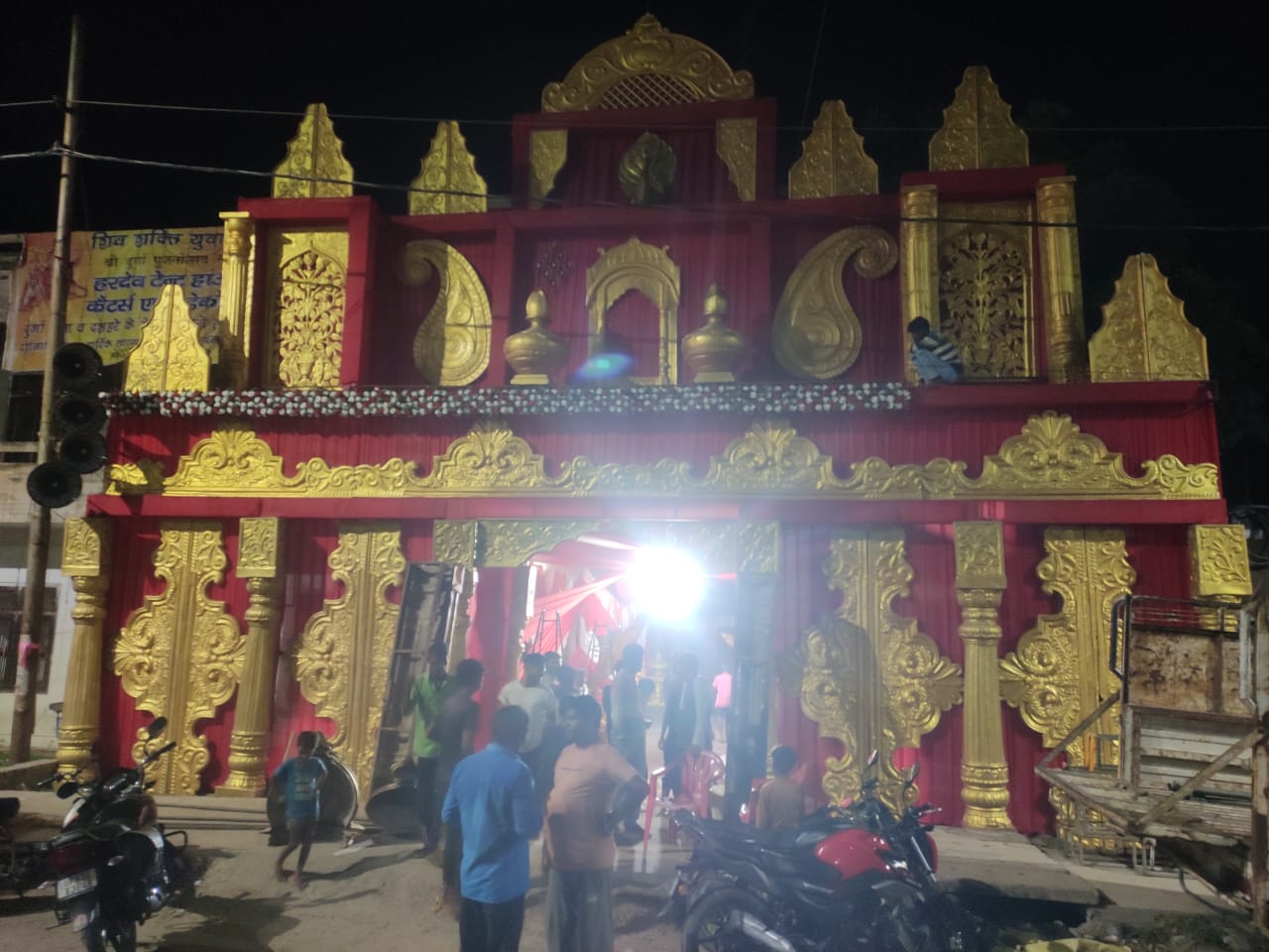 आज खोला जाएगा मां का पट, तैयारी पूरी