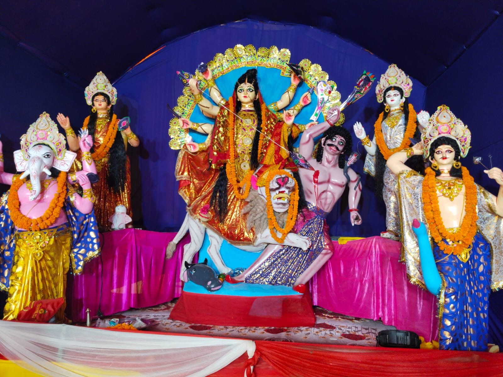 विरनाथीपुर में जगतजननी माँ दुर्गा की पूजा हुयी प्रारंभ  