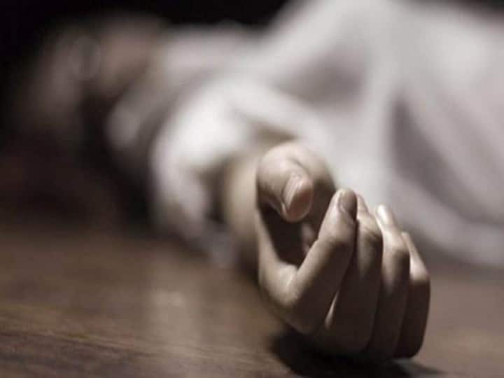 अज्ञात युवती की ट्रेन चपेट में आने से दर्दनाक मौत