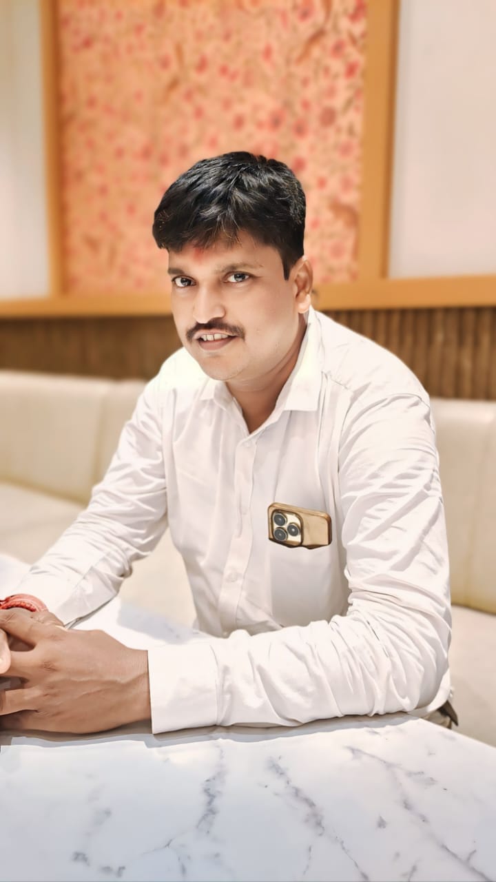 वित्त विहीन शिक्षकों व स्कूलों की समस्याओं का समाधान करें सरकार – अमित पाण्डेय