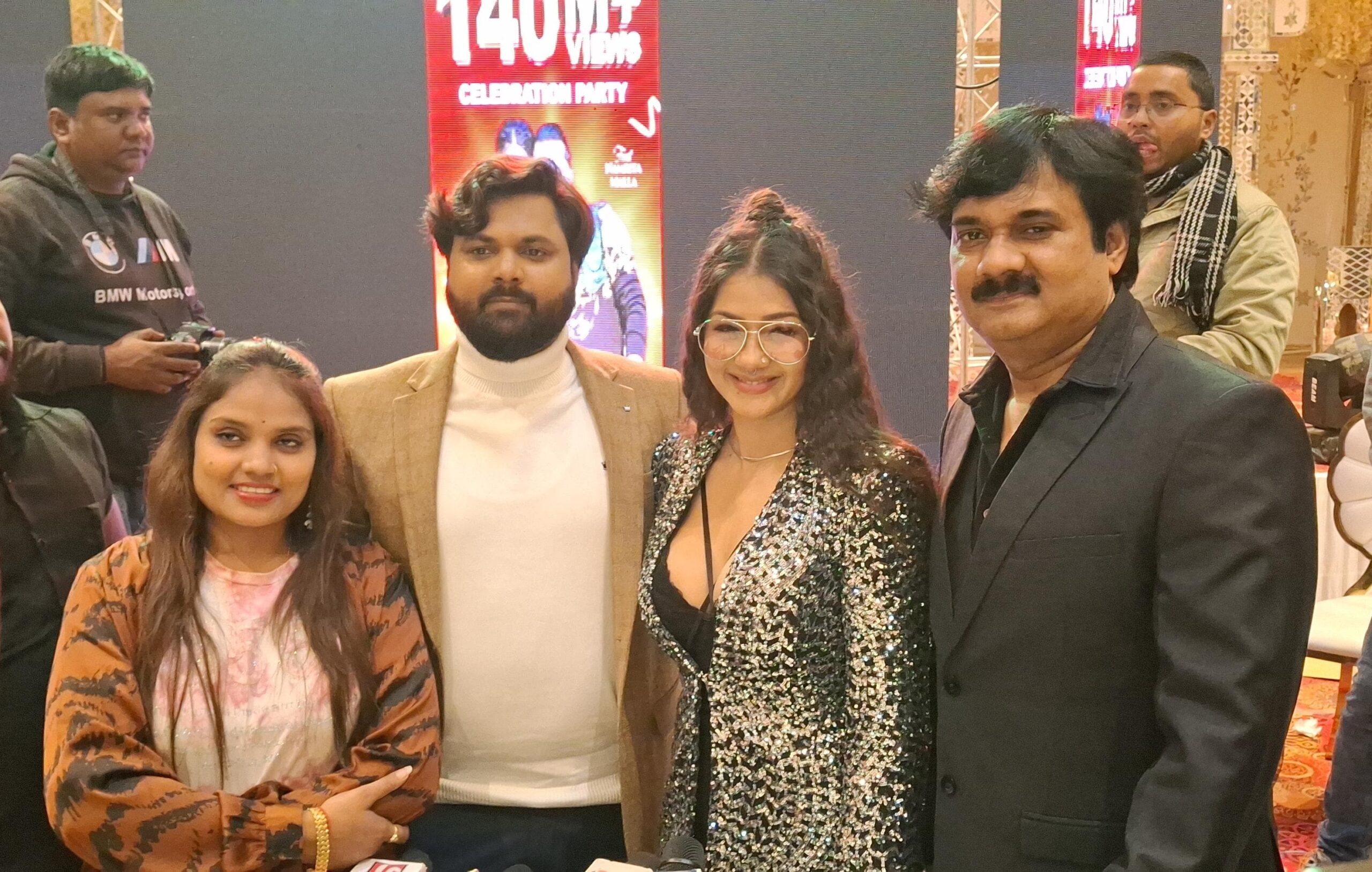समर सिंह और नम्रता मल्ला का वायरल गाना ‘बलमुआ के बल्लम’ का 140 मिलियन व्यूज का वाराणसी मे मना जश्न