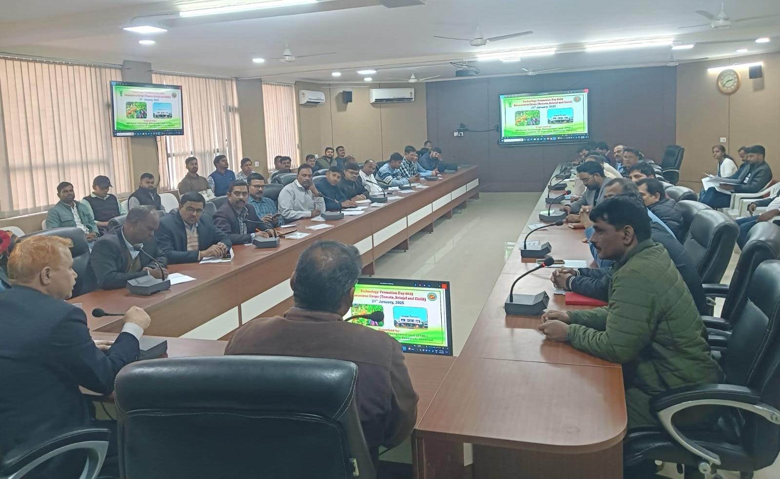 भारतीय सब्जी अनुसंधान संस्थान वाराणसी में तकनीकी प्रचार दिवस का आयोजन