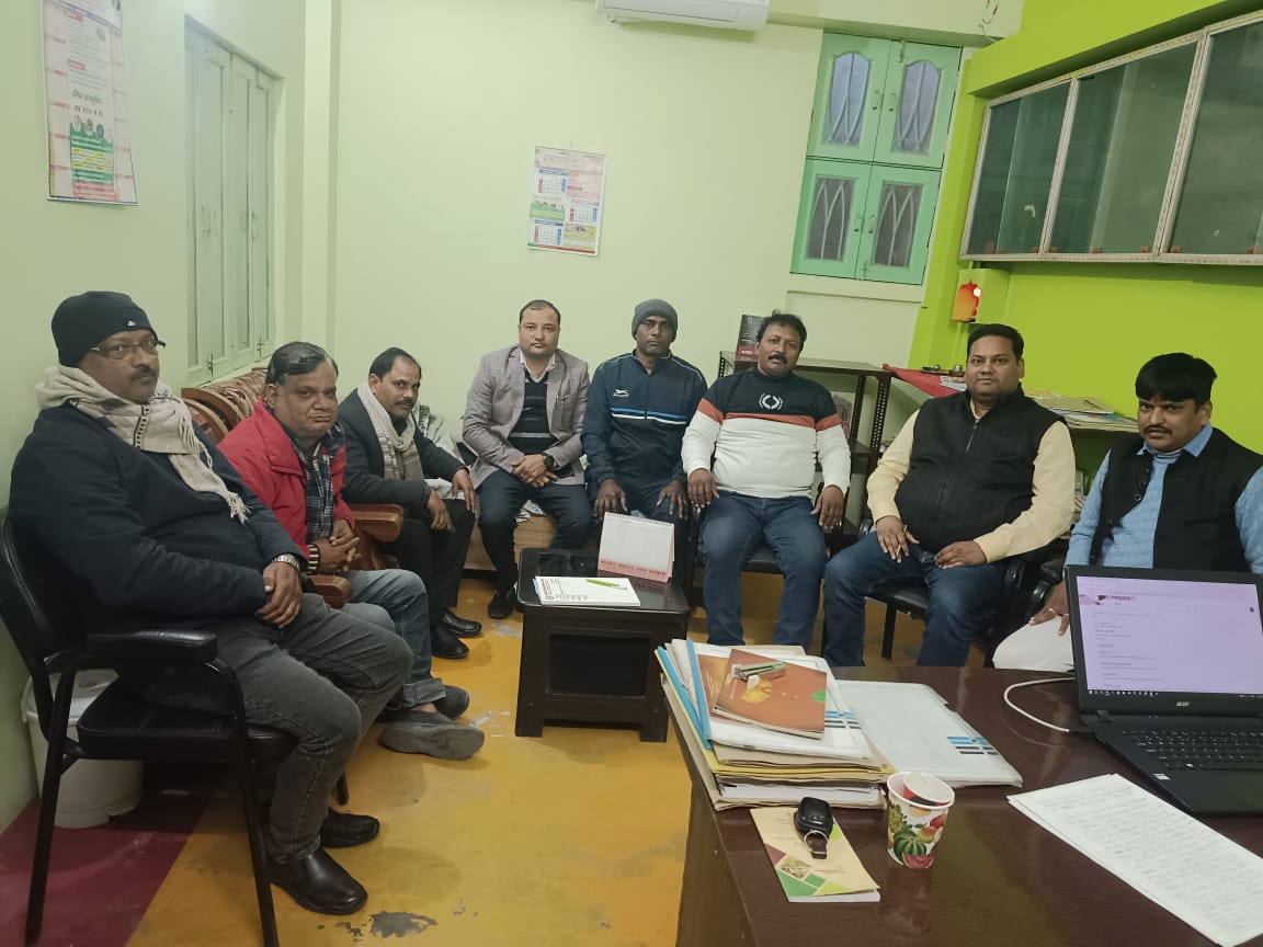 सरकारी उदासीनता से हजारों आयुष फार्मासिस्ट एवं उपचारिका छात्रों का भविष्य अंधकारमय -मनोज सिंह