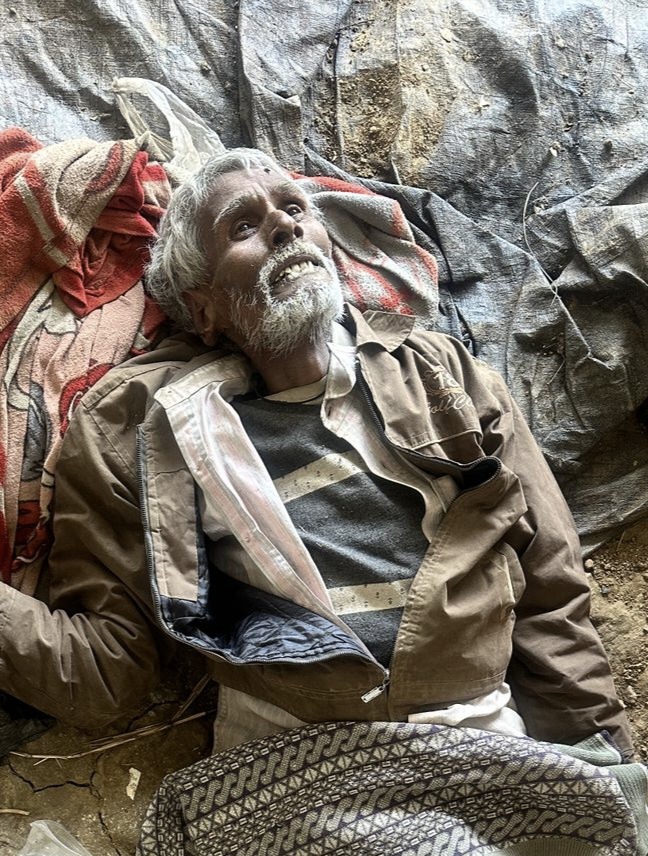 नवनिर्मित मकान में वृद्ध का मिला शव 