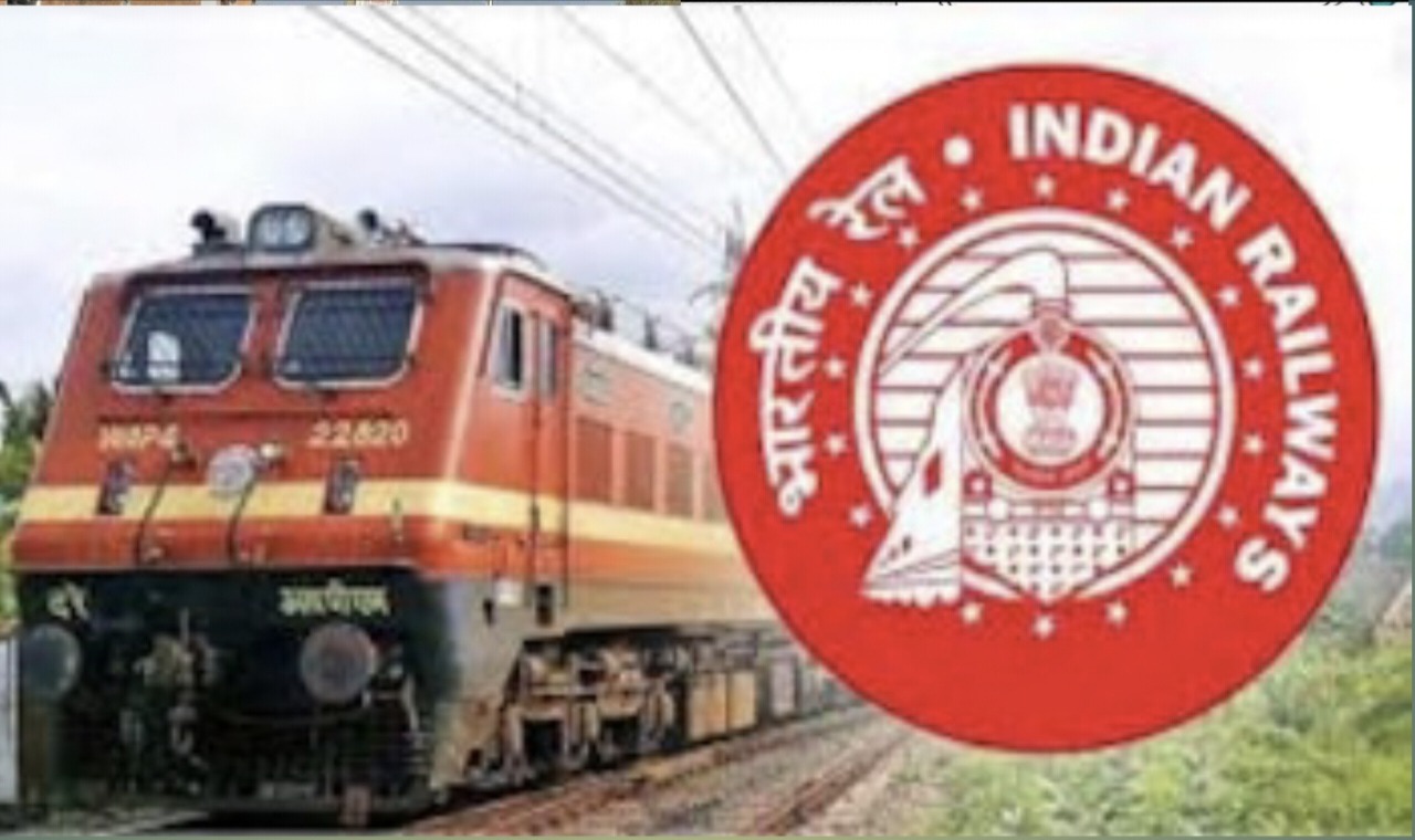 महाकुम्भ हेतु 13 जनवरी को 32 महाकुम्भ मेला विशेष गाड़ियाँ चलाई जायेंगी।