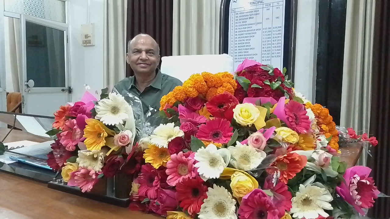 तिलकधारी सिंह महाविद्यालय के नवनियुक्त प्राचार्य डॉ. रामआसरे सिंह का भव्य स्वागत