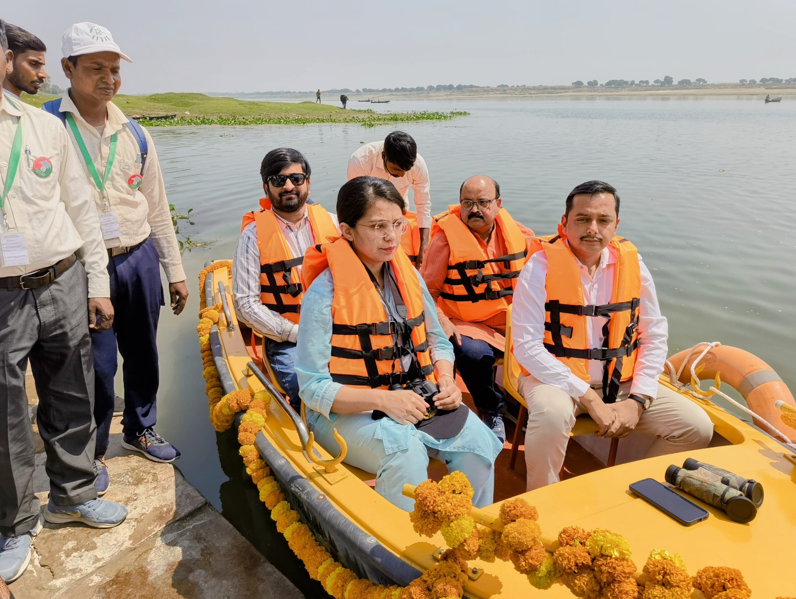 विश्व जल दिवस और ‘अर्थ ऑवर’ पर गंगा में डॉलफिन सफारी का शुभारंभ, जनजागरूकता कार्यक्रम आयोजित
