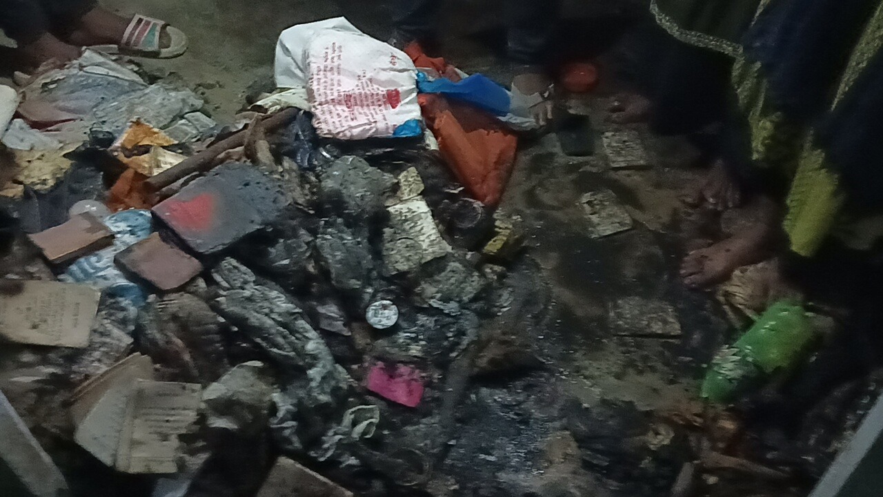 गांधी आश्रम में आग, लाखों का नुकसान