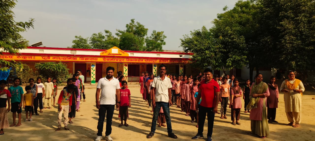 समर कैंप का खंड शिक्षा अधिकारी ने किया औचक निरीक्षण