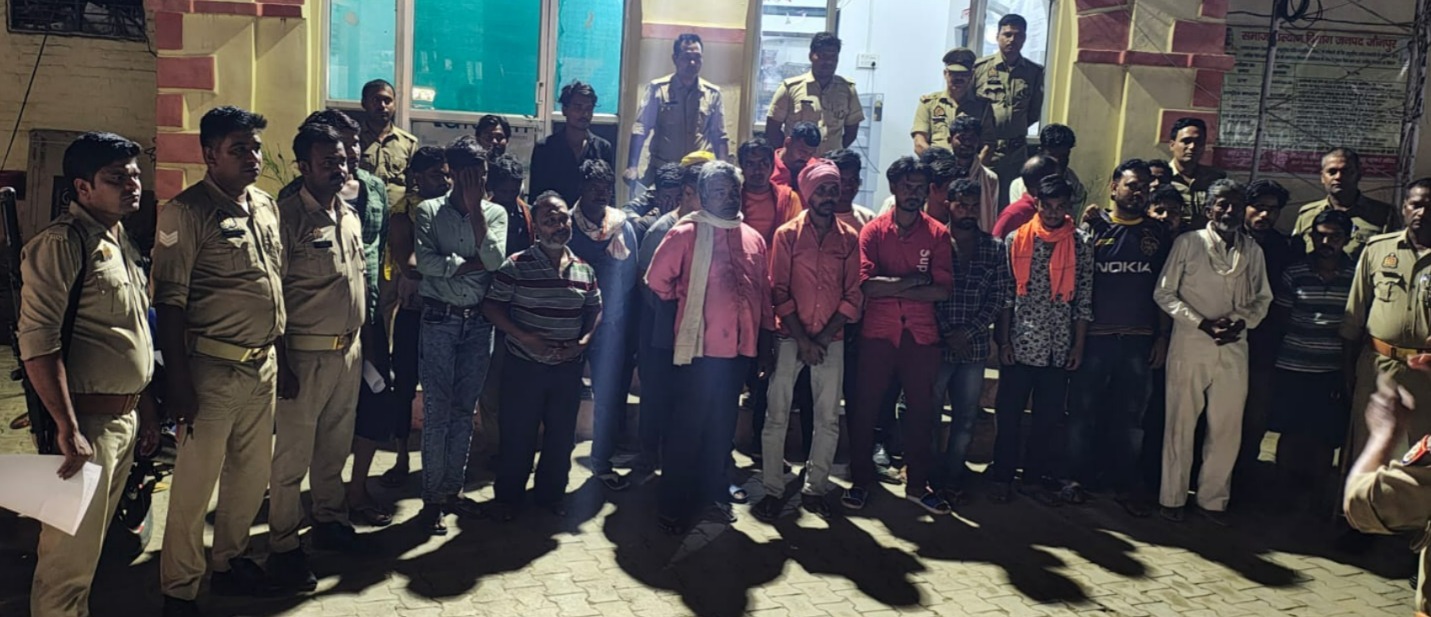 सार्वजनिक स्थानों पर शराब पीने वालों के खिलाफ कोतवाली पुलिस की बड़ी कार्रवाई