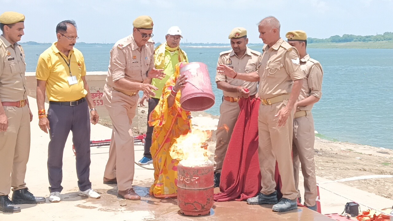 आपदा प्रबंधन के लिए एनडीआरएफ और फायर ब्रिगेड की संयुक्त मॉक ड्रिल, लोगों को सिखाए बचाव के उपाय