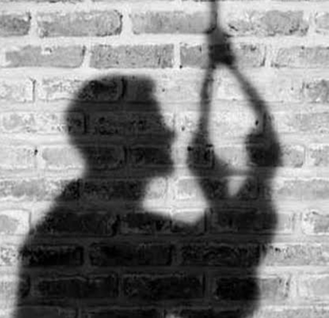 पत्नी से विवाद के बाद युवक ने फांसी लगाकर दी जान, परिजनों में मचा कोहराम