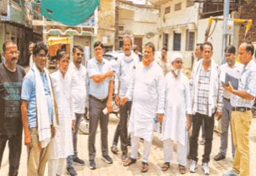 मोहर्रम पर्व को लेकर चेयरमैन पति डॉ. अतहर अंसारी ने ताजिया मार्गों का किया निरीक्षण