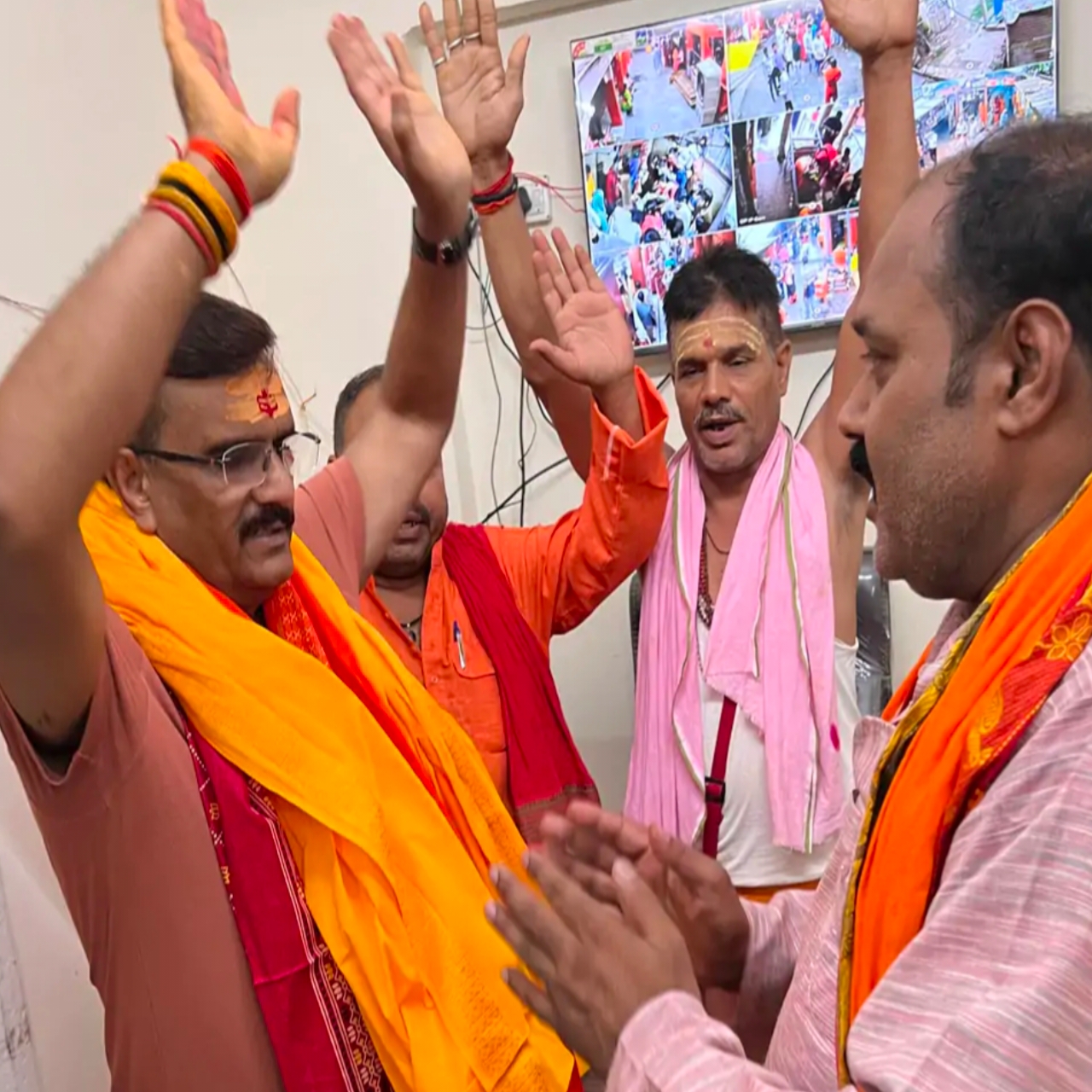 अपर पुलिस आयुक्त ने मार्कण्डेय महादेव में किया दर्शन-पूजन, सुरक्षा व्यवस्था का लिया जायजा
