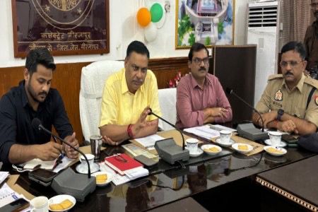 मिर्जापुर : विख्यात विंध्याचल मेला की तैयारियों में जुटा प्रशासन, श्रद्धालुओं की सुरक्षा को लेकर सख्त निर्देश