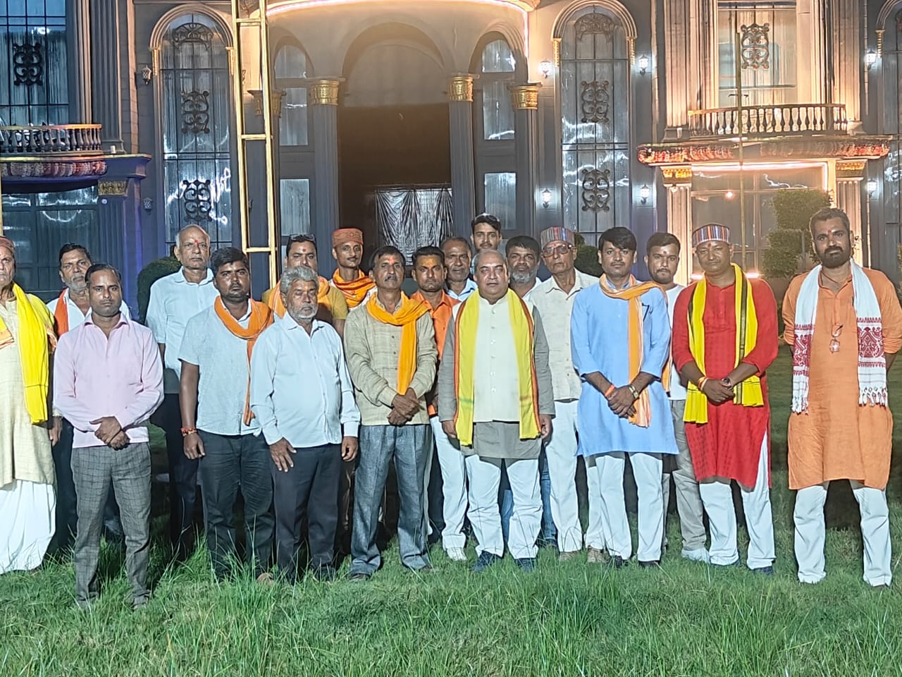 सुहेलदेव भारतीय समाज पार्टी की बैठक संपन्न