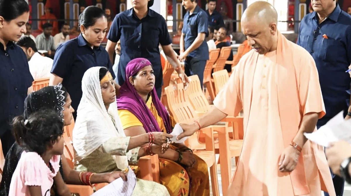गंभीर बीमारियों के इलाज में जरूरतमंदों की करेगी मदद : योगी