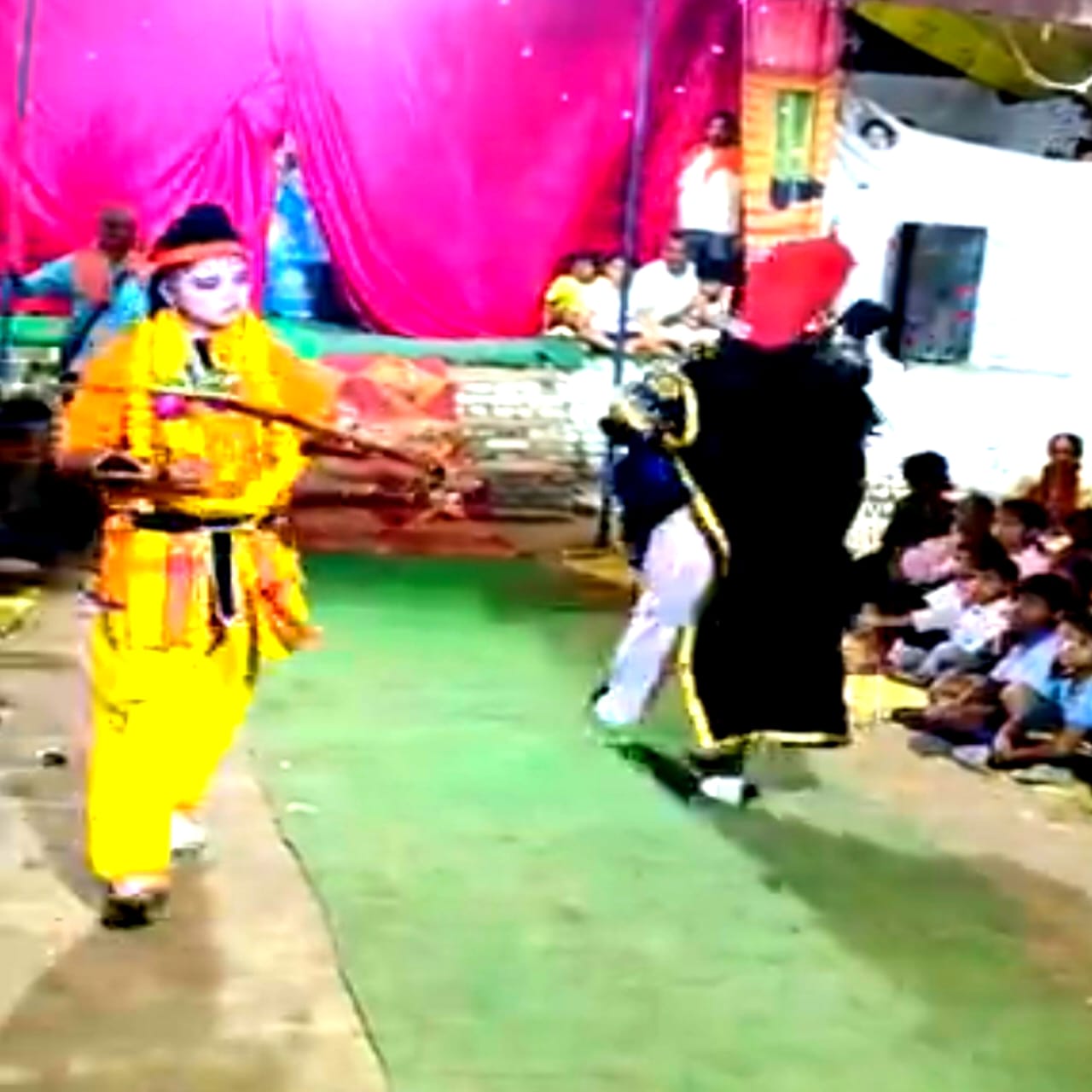 “चौबेपुर रामलीला: नवमी पर रावण कुल का संहार, दशहरे पर होगा रावण वध”