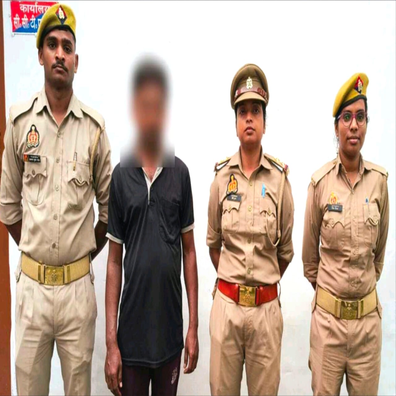 थाना सिगरा पुलिस ने दुर्गा पंडाल में अश्लील गाना गाने वाले आरोपी को धर दबोचा