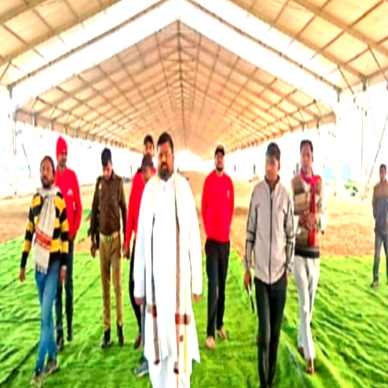 स्वर्वेद महामंदिर धाम में 102वां वार्षिकोत्सव मंगल से, भक्तिमय माहौल में उमड़ रहे श्रद्धालु