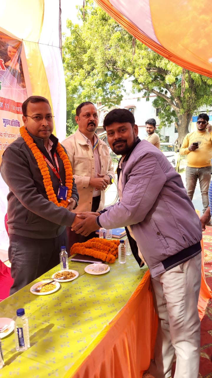 चौबेपुर में पीएम सूर्य घर योजना के तहत सोलर चौपाल, चुनकुनी गांव को आराध्या इलेक्ट्रॉनिक ने गोद लिया