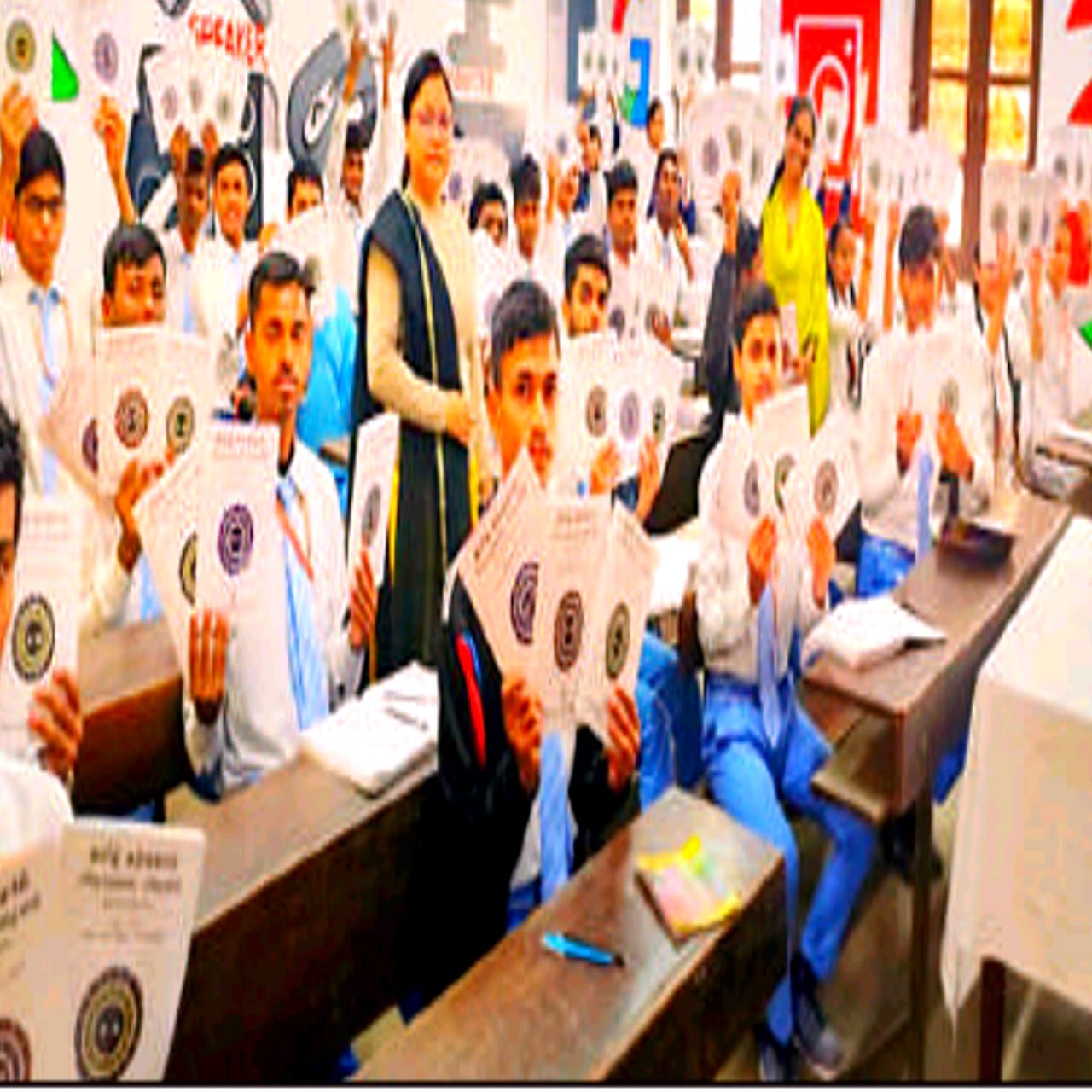 50 माध्यमिक विद्यालयों में छात्र सीख रहे तमिल भाषा, 15 दिसंबर तक चलेंगी विशेष कक्षाएँs