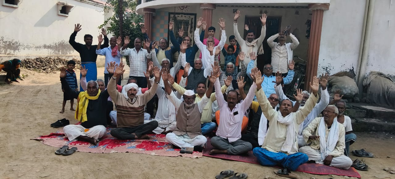 कन्वंशीपुर में आरसीसी रोड निर्माण की मांग तेज