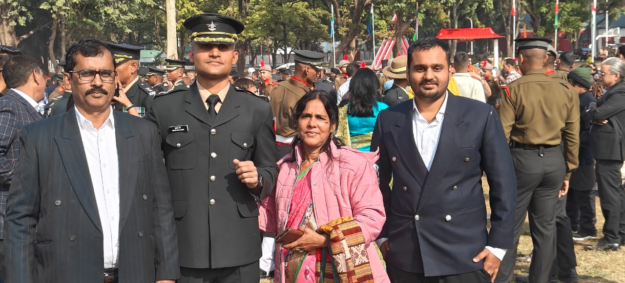 पासिंग आउट परेड से लौटे लेफ्टिनेंट सुधांशु सिंह का गांव में भव्य अभिनंदन