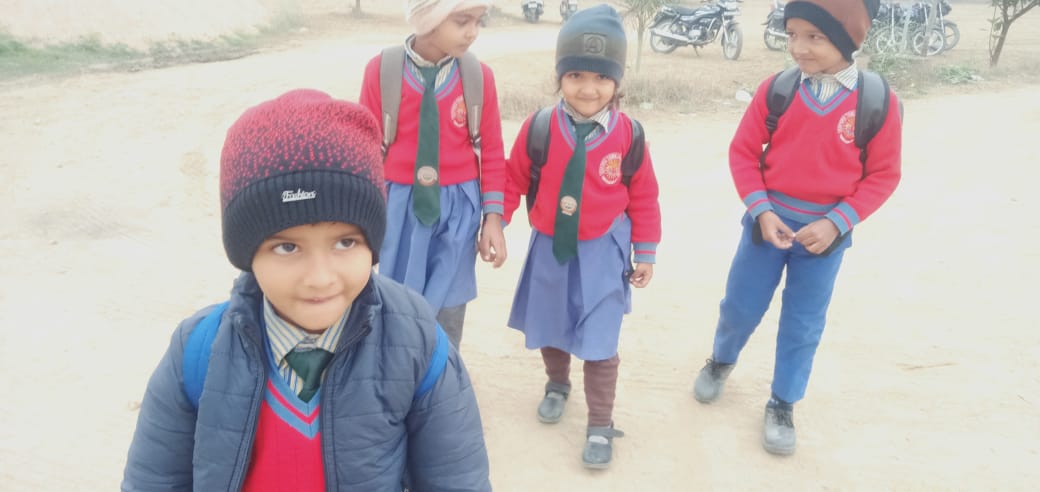 भीषण ठंड व गलन के चलते कक्षा 8 तक के विद्यालय 20 दिसंबर तक बंद