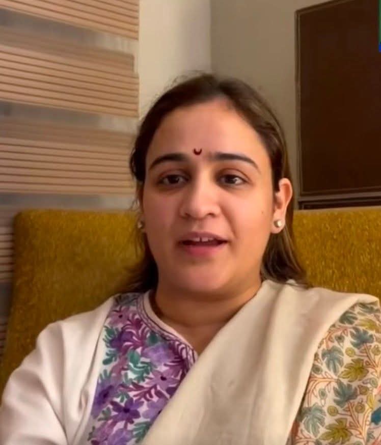 उत्तर प्रदेश राज्य महिला आयोग की उपाध्यक्ष श्रीमती अपर्णा यादव का भदोही आगमन