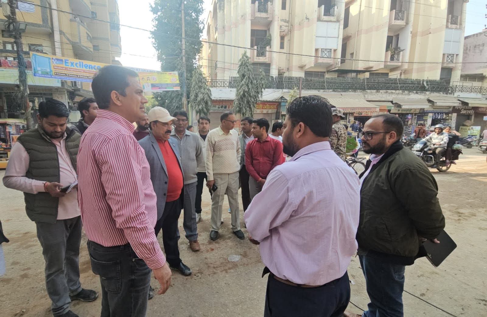 सीएम ग्रिड्स योजना से चमकेंगी काशी की सड़कें