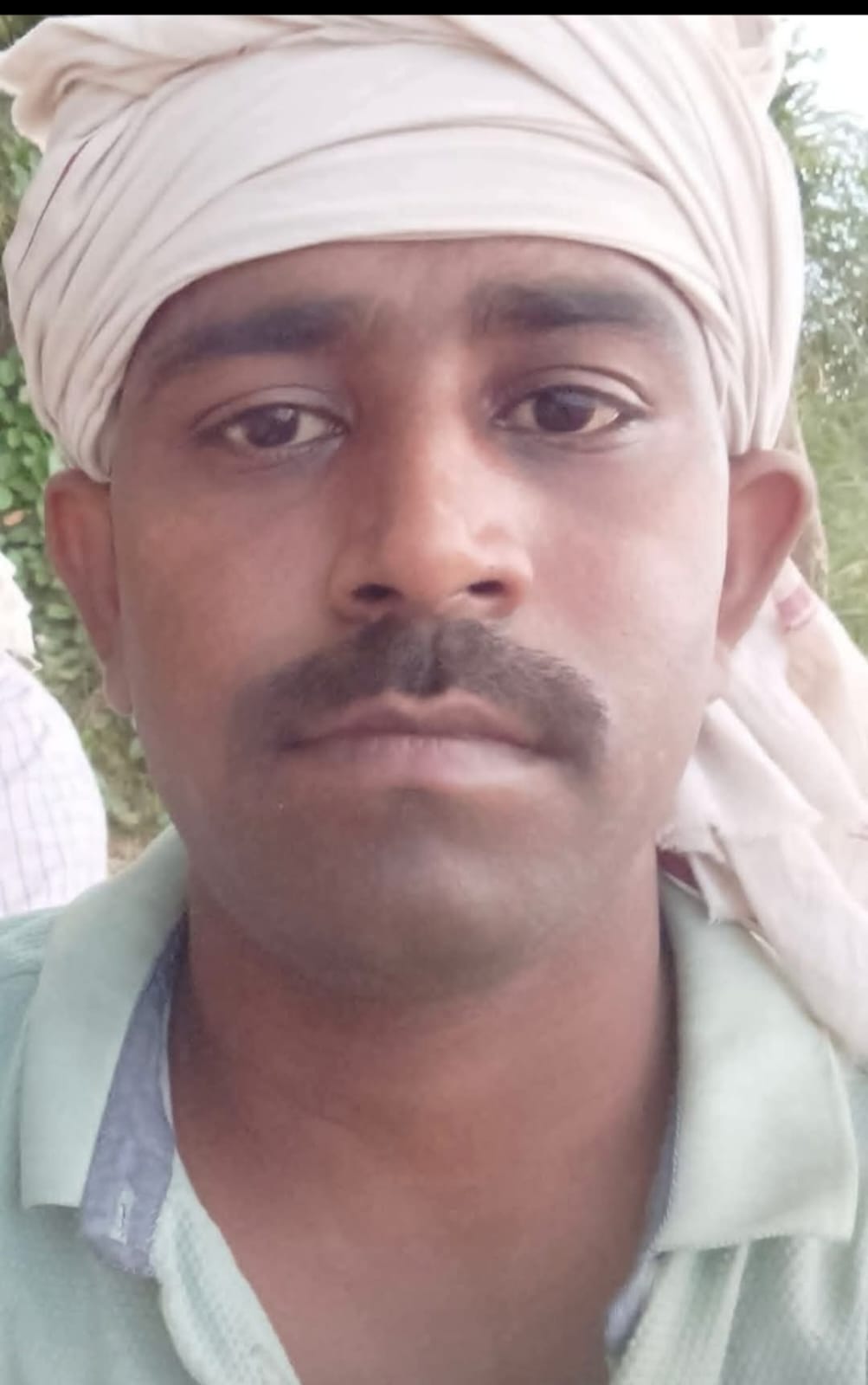 चंद्रावती बाजार में छत गिरने से युवक की मौत