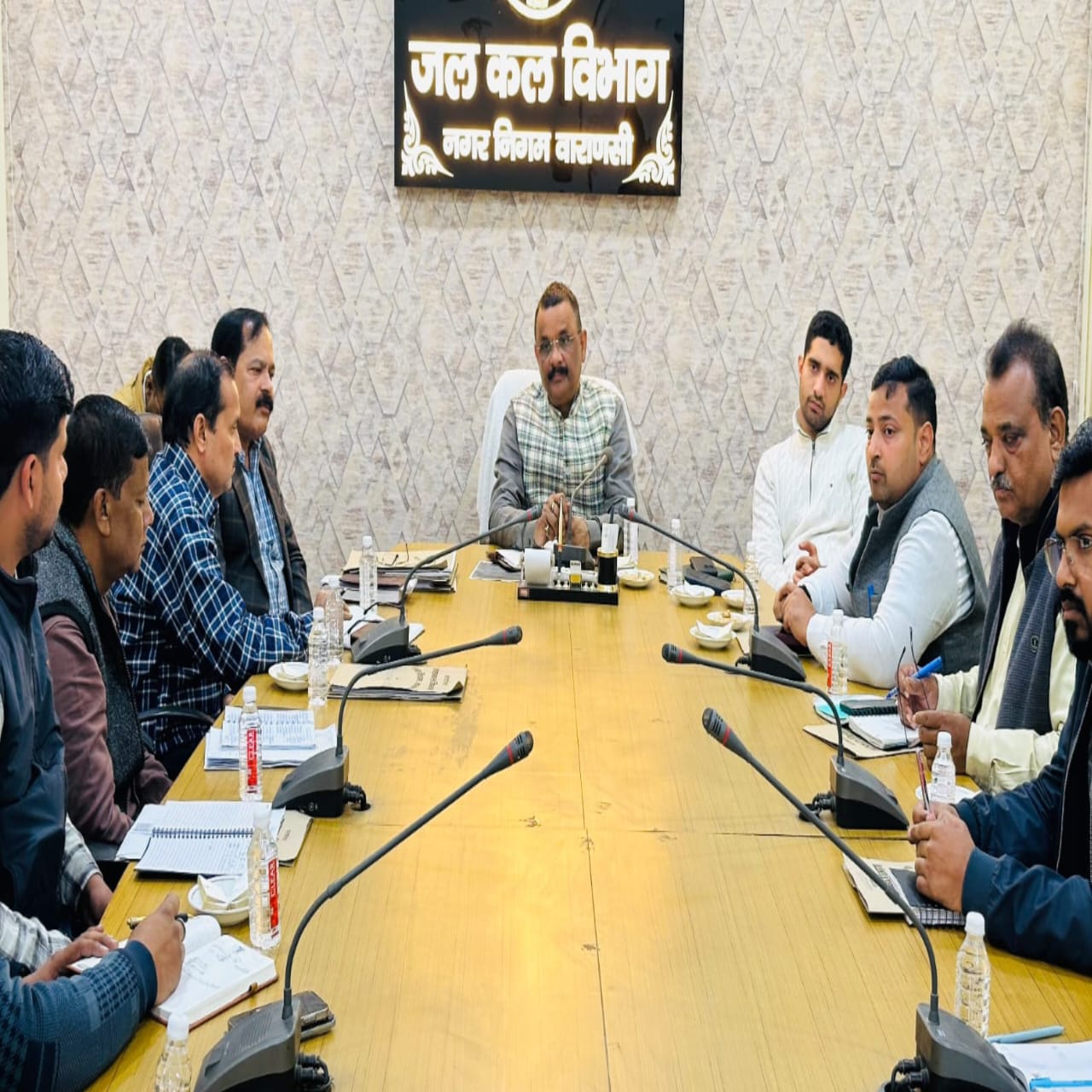 वाराणसी नगर निगम का बड़ा फैसला, पेयजल व सीवर शिकायतों का 24 घंटे में निस्तारण होगा