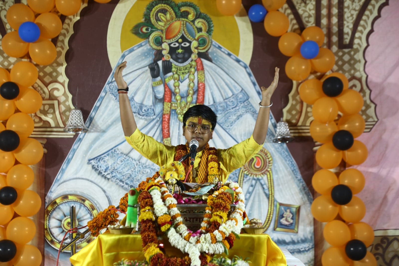 कृष्ण की बाल लीलाओं से भक्तिमय हुआ कथा पंडाल, श्रद्धालु भावविभोर