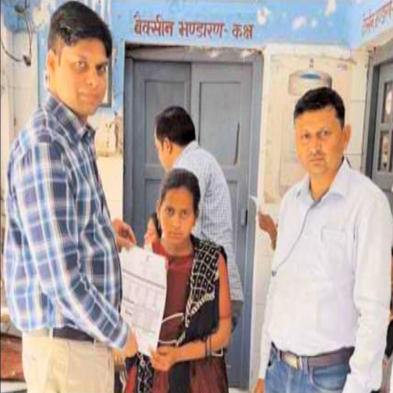 पिंडरा में सर्वाइकल कैंसर टीकाकरण अभियान का शुभारंभ, पहले दिन 9 किशोरियों को लगा टीका